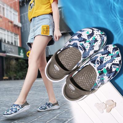 China Fashion Trend Summer Couple Beach Slippers Comfortable Wear-resistant Anti-scuff Women's Outdoor Home Slippers for sale