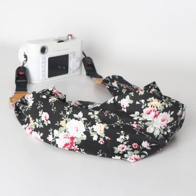 China Quick release universal fancy scarf REWIN style design cotton fabric scarf soft silk camera neck strap belt with rubber ends for sale