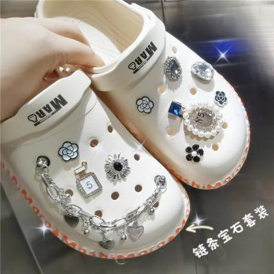 China Shoe Decoration Charms Shoe Decoration Charms 2022 Hot Sale Premium Metal Bling Luxury Diamond Crocs Shoe Charms Decoration Accessories Charms For Crocs Shoe for sale