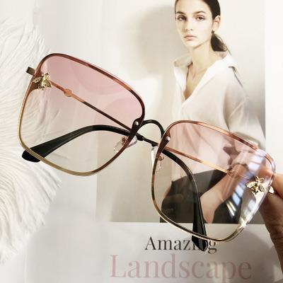 China Fashion Big Glasses Thin Ladies Polarized 2020 Vintage Trendy Female Women Sunglasses for sale