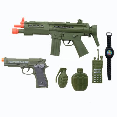 China Outdoor Army Military Toy Weapon Model Gun Plastic Army Boy Set 84*44*62 for sale