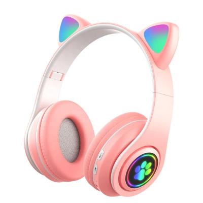 China Cute Stereo Cat Ear Headset by Audifonos Cat Claw Earphone Led Light Novelty Earphone for sale