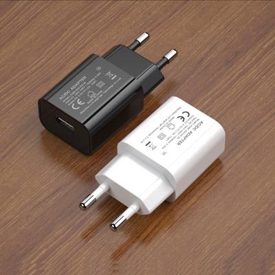 China Mobile phone factory direct sales 5V 2A smart mobile phone fast charger for phone battery charging for sale