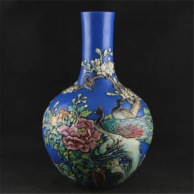 China Traditional Chinese Ancient Jingdezhen Family Rose Porcelain Carved Ceramic Blue Vase For Collection for sale