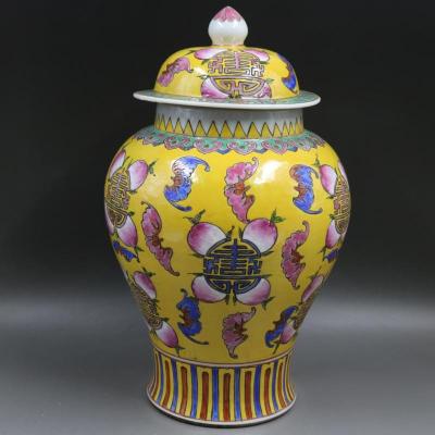 China Hand Painted Chinese Antique Family Stocked Ceramic Yellow Porcelain Ginger Jar Pot For Home Decor for sale