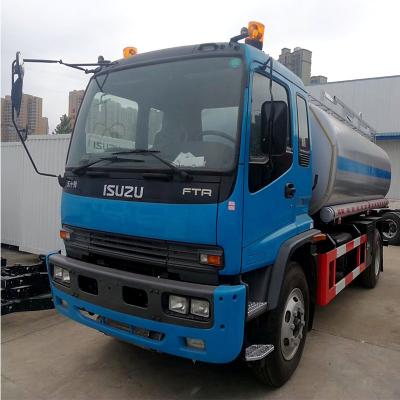 China Carbon Steel. Japanese Stainless Steel Brand FTR 4x2 8m3 Fuel Oil Storage Tank Truck Jet Refueling Vehicle Fuel Tank Truck Manufacturer for sale