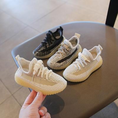 China 2022 Waterproof New Design Spring And Autumn Child Sports Yeezy Shoes Trendy Children Casual Shoes for sale