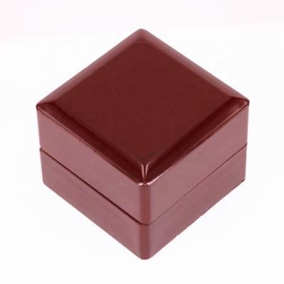 China New Low Price Jewelry Wholesale Moisture Proof Ring Box Wooden Box Display Rings for sale