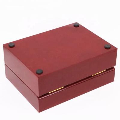 China Display Rings 2022Factory Wholesale Price Championship Rings Seven Spots Wooden Clear Top Display Boxes For Rings Collection for sale