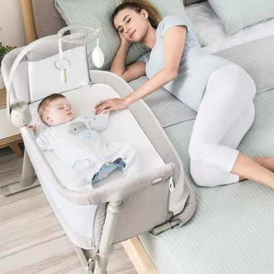 China Durable+adjustable+Mobile size flexible metal crib kids crib newborn baby sidebed cradle with wheels for sale