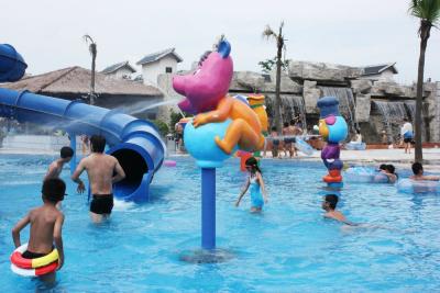 China Fiberglass Pump Water Spray Park Equipment Aqua Play Station For 3 - 5 Persons for sale