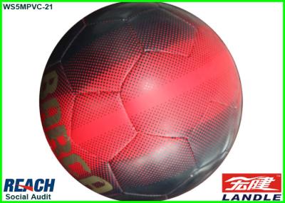 Cina Palloni da calcio ufficiali rossi di dimensione 5 di cuoio di calci diametro di 22cm - di 13cm in vendita