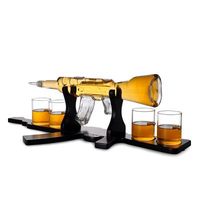 China 820ML HBG Submachine Gun Shape Bottle Glass Whiskey Decanter And Glass High Quality Handmade Glass Sets With 4 Cups for sale