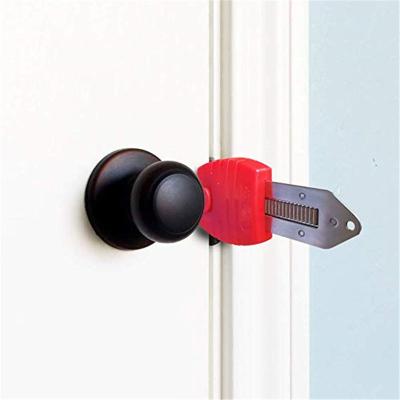 China Hotel and apartment high security portable door lock travel lock travel childproof anti-theft childproof door lock for sale