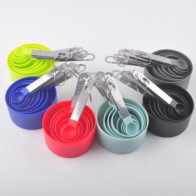 China A328 Sustainable Kitchen Eco-Friendly Measuring Tools 4pcs Stainless Steel Handle Plastic Measuring Cups for sale