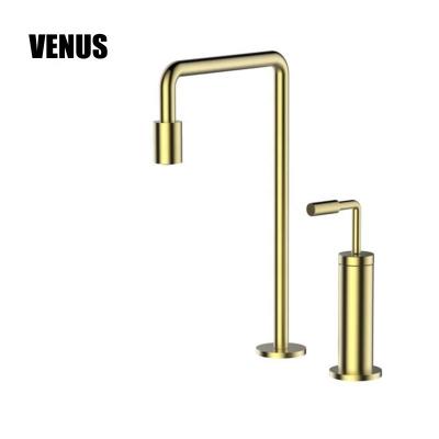 China Metered Faucets Large Basin Faucet Mixer Tap 2 Hole Bath Mixer Fittings Tap Deck Mounted Brass Tap Faucet for sale