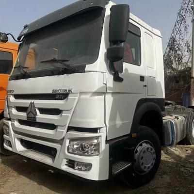 China SINOTRUK HOWO 6*4 Tow truck Made in China dump truck tractor shacman tractor truck 6.8*2.5*3.1 for sale