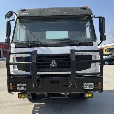 China SINOTRUK HOWO White Ten wheel 6*4 tractor truck used truck tractor truck tractor head 6.8X2.5X3.1m for sale