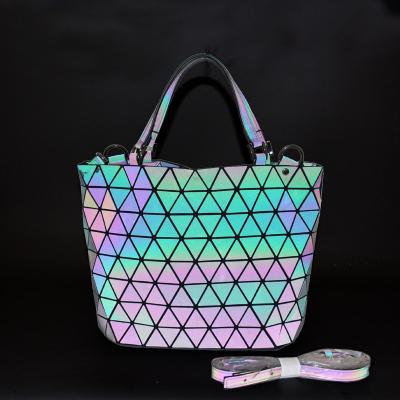 China Amazon Lattice Hot Selling Reflective Fashion Geometry Luminous Purse Handbag for sale