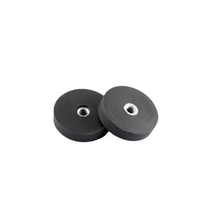 China Industrial Magnet 16 Years Experience Free Samples D88mm Rubber Pot Magnet With Screw for sale