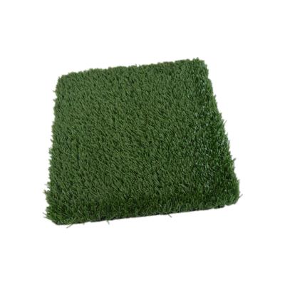 China Garden Tennis Golf Football Soccer Field Turf Carpet Artificial Grass For Home Garden for sale