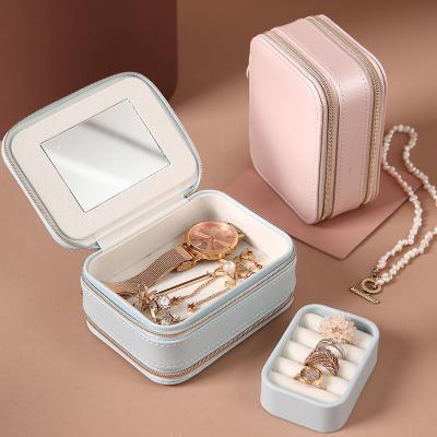 China Travel Suit Fashionable Portable Jewelry Box, Mixed PU Leather Jewelry Box for sale