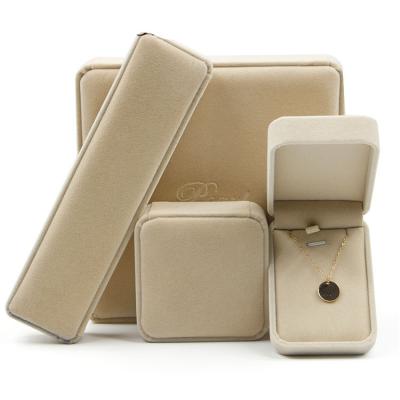 China Collect and protect jewelry customized wholesale beige pilou jewelry box, low price promotion pilou jewelry box for sale