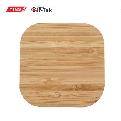 China Custom Wooden Bamboo Wireless Charger Mobile Phone Qi Fast Radio Charging Mobile Phone for sale