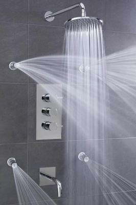 Chine Valve de douche thermostatique cachée de 3 manières avec les pommeaux de douche hauts-bas de pression d'eau à vendre