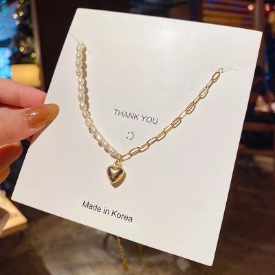 China Cute Hot DiamondEnglish Factory Diamond Necklace 32sell Heart Love Brass Alphabet Necklace for sale