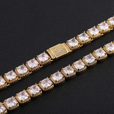 China Europe and America 18K Gold Cuban Link Fashion Gift Trendy Chain Gold Plated Necklace for sale