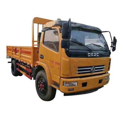 China best price good quality dongfeng mini truck cargo truck price 5955*1880*2140 small tons 4x2 4x4 diesel pickup truck for sale