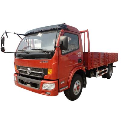 China Dongfeng Pickup Truck Sales Right Hand Drive 5-8t Diesel Pickup Truck 5955*1880*2140 for sale