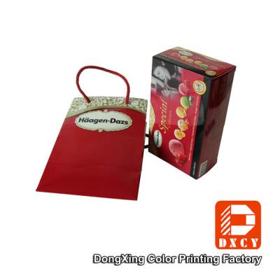 China Red Wedding Paper Gift Bags With Cotton String Colorful Printing Glossy Lamination for sale