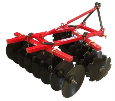 China Land Preparation Disc Plow Plow Disc Harrow Equipment Taishan Tractor 50hp 90hp 120hp 150hp Farm Tractor for sale