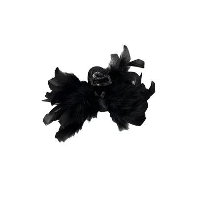 China Dress up Fashion Vintage Elegant Feather Rhinestone Women Hair Accessory Handmade Large Metal Hair Claw For Thick Hair for sale