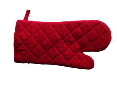 China Common Solid Cheap Wholesale Oven Mitt Kitchen Potholder Quilted Kitchen Glove Red for sale