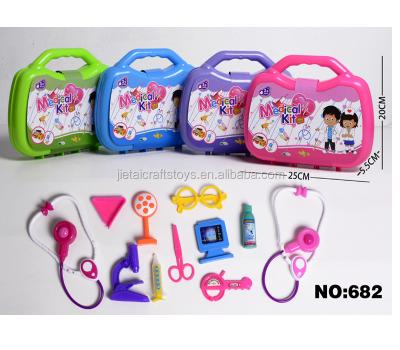 China Plastic Doctor Toy Set For Kids Medical Kit Toys Role Play Toy Set for sale