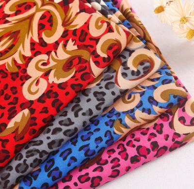 China Factory Wholesale Clothing Cotton Fabric Breathable Antistatic Rayon Woven Fabric Non-conductive for sale