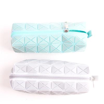 China Simple Pencil Case BETWEEN THE PITS Cylinder Pencil Case School Supplies Cylinder Pencil Case 2021Popular Pinkycolor for sale