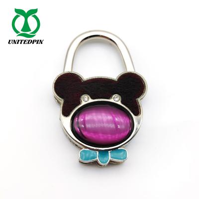 China Custom cute animal white coloufull crochet animal shape cartoon metal mouse bag hanger bag hanger purse hangers for sale