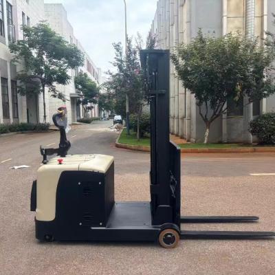 China Schnelllastwagen Klein elektrischer Stand-up-Schnelllastwagen mit und mit importiertem Motor zu verkaufen