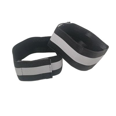 China Outdoor Exercise Black Wrist Band with Reflective Safety for Outdoor Exercise for sale