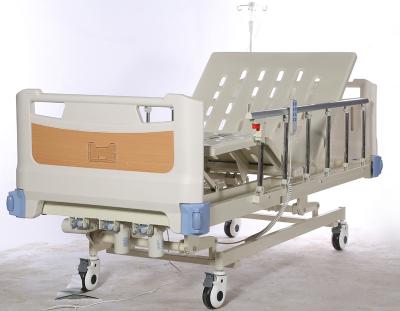 Cina Classic Full Hospital Bed Electric Medical Bed Electric Nursing Bed Product Nursing Bed With Three Functions For Patients in vendita