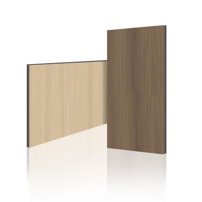 China Panel de pared de PVC de grano de madera de 5 mm Flexible de bambú y carbón en venta