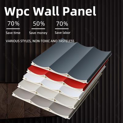 Chine Panneau de mur composé en plastique de revêtement de WPC en bois en bois antibactérien de panneau à vendre