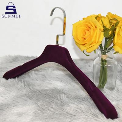 China Durable Purple Flocked Custom Dress Hangers Velvet Shirt Hangers for sale