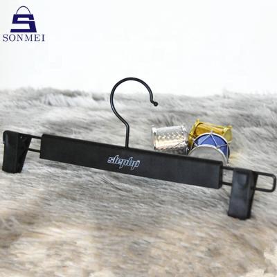 China Durable Movable Clips Custom Black Clothing Hanger Plastic Pants Hanger for sale