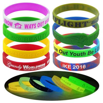 China Custom casual/sporty rubber wristbands, cheap silicone wristbands, personalized wrist bands with a message for sale