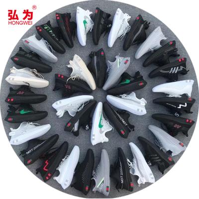 China Fashion Trend Men's Mixed Breathable Sneakers High Quality Men's Flight Casual Shoes Weaving Design Shoes for sale